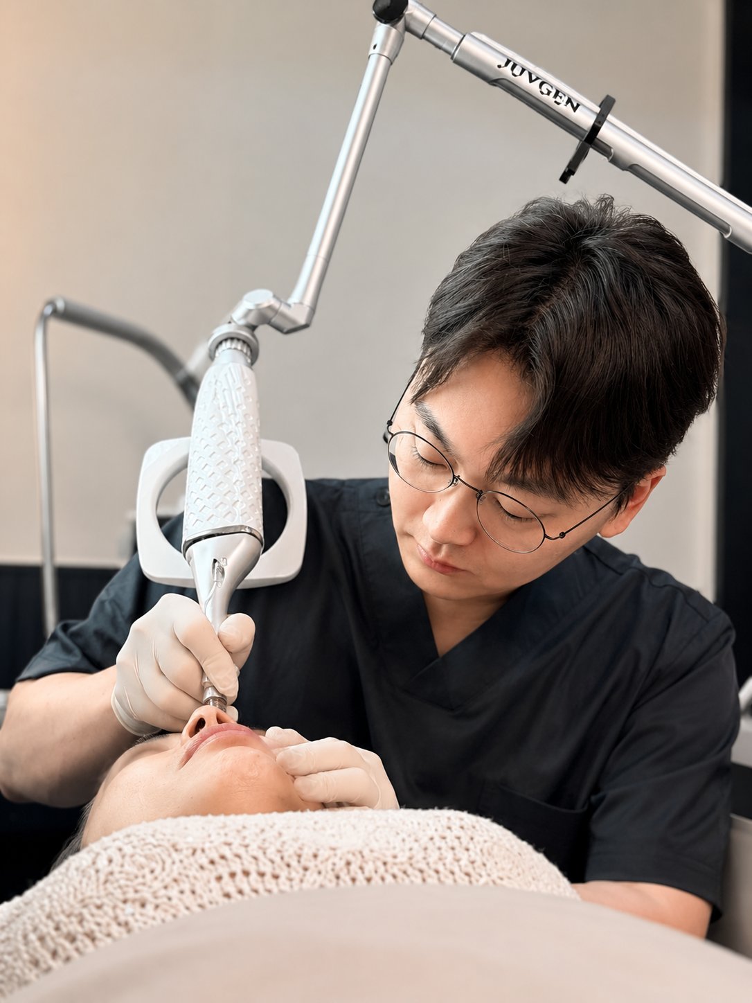 청담 써마지 자연스럽게 잘하는 피부과